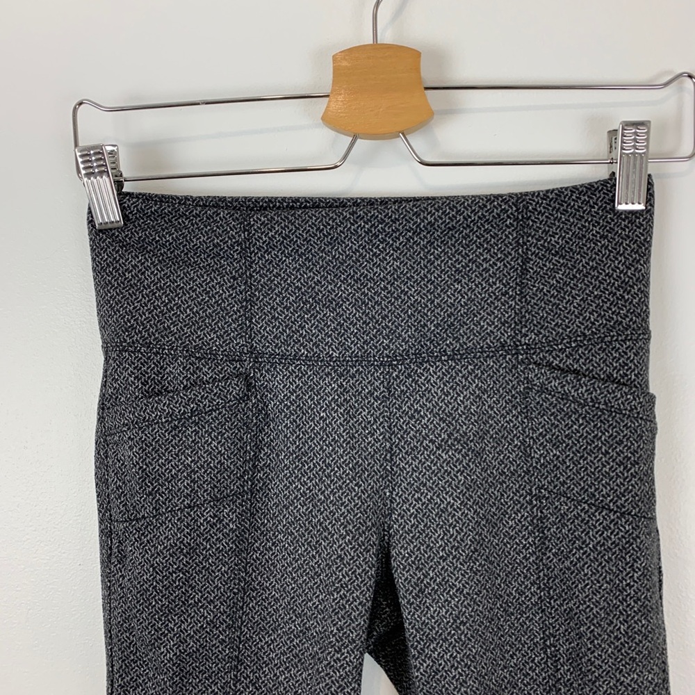 Athleta Metro High Waisted Herringbone Athletic Leggings Size XS Pockets - Picture 3 of 12